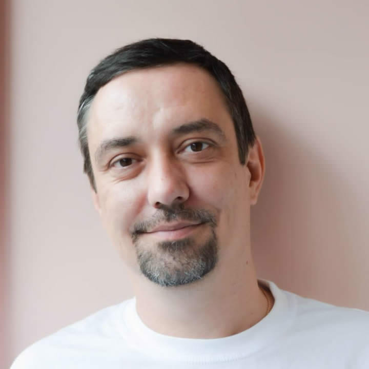 Мастер-декоратор Александр Лебедев